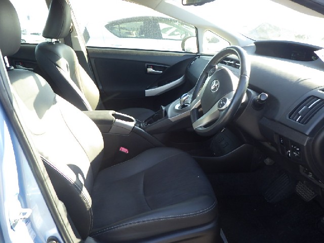 TOYOTA PRIUS PHV 2012 Image 24