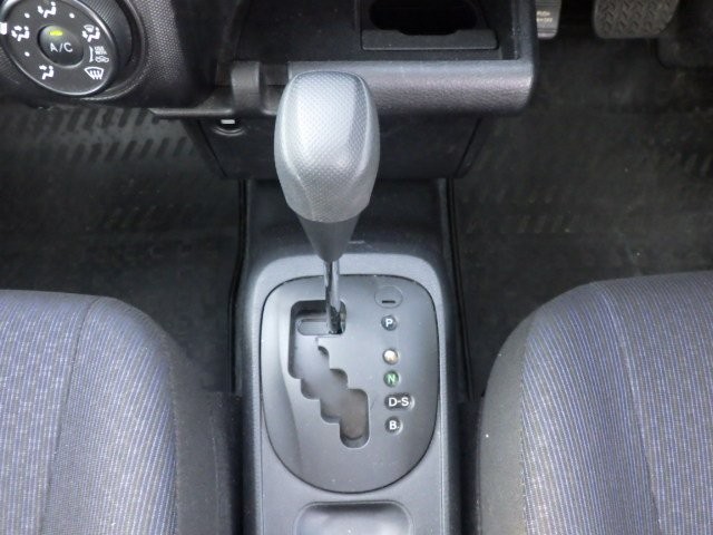 TOYOTA PROBOX 2018 Image 22