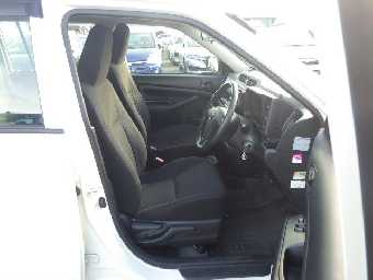 TOYOTA PROBOX 2018 Image 18