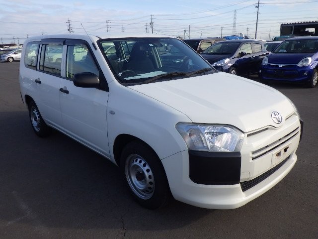 TOYOTA PROBOX 2018 Image 27