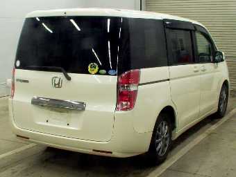 HONDA STEPWGN 2010 Image 2