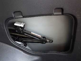 TOYOTA PROBOX 2018 Image 13