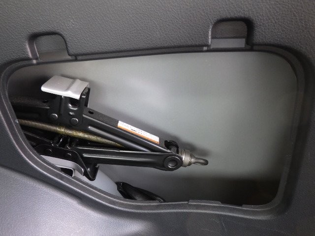 TOYOTA SUCCEED 2017 Image 28