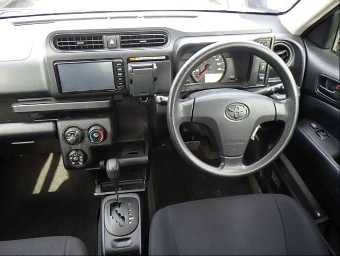 TOYOTA SUCCEED 2017 Image 4