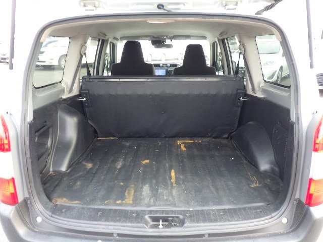 TOYOTA SUCCEED 2018 Image 25