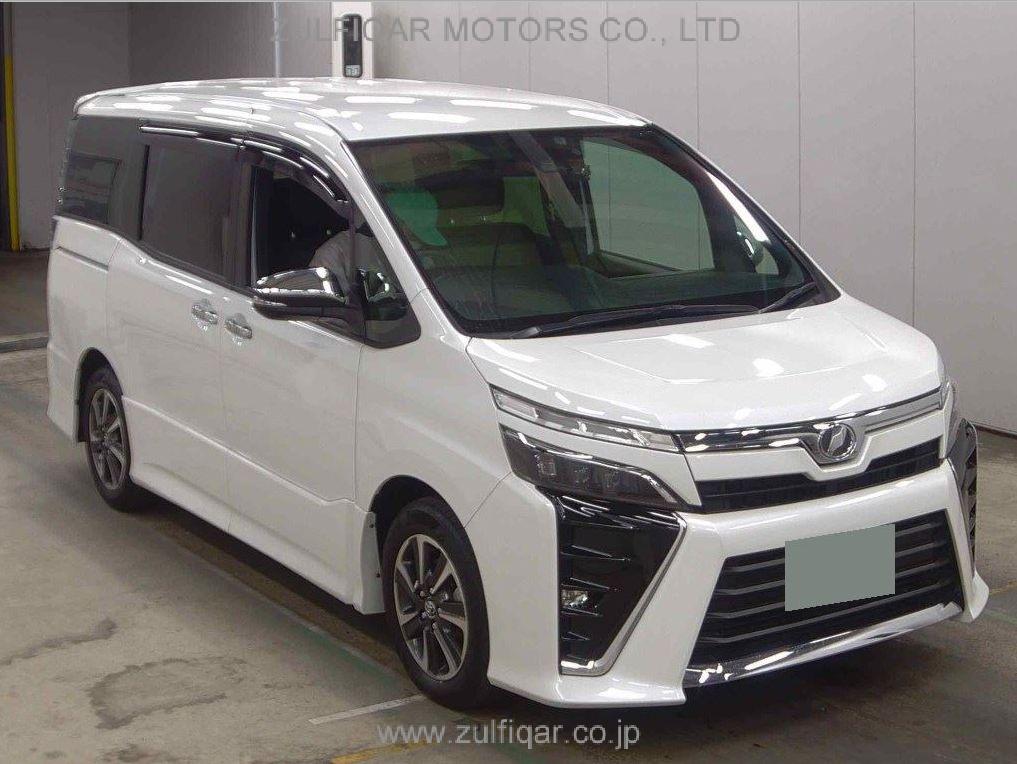 TOYOTA VOXY 2018 Image 1