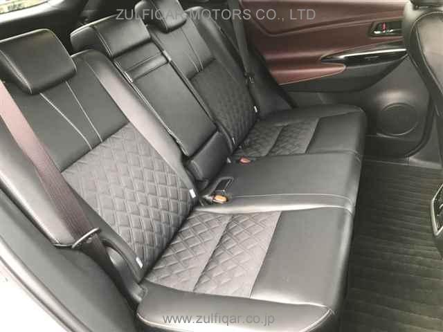 TOYOTA HARRIER 2019 Image 6