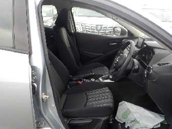 MAZDA DEMIO 2018 Image 25