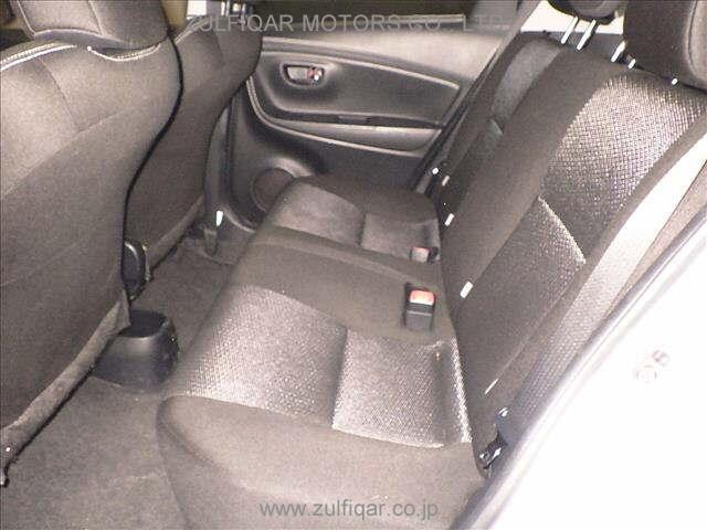 TOYOTA VITZ 2020 Image 6