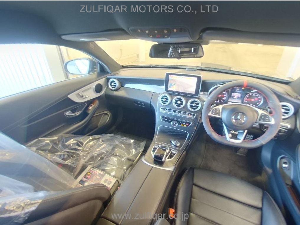 MERCEDES BENZ C CLASS 2018 Image 3