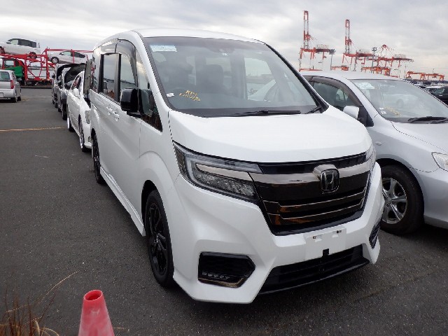 HONDA STEPWGN SPADA 2019 Image 24