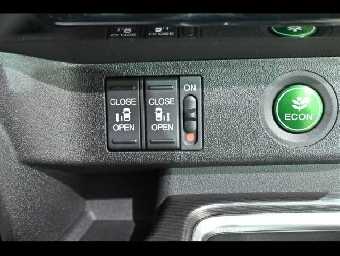 HONDA STEPWGN SPADA 2019 Image 8