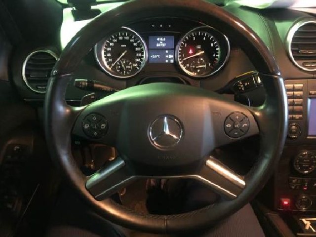 MERCEDES BENZ GL CLASS 2012 Image 25