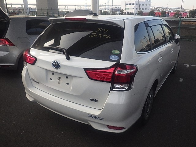 TOYOTA COROLLA FIELDER 2018 Image 30