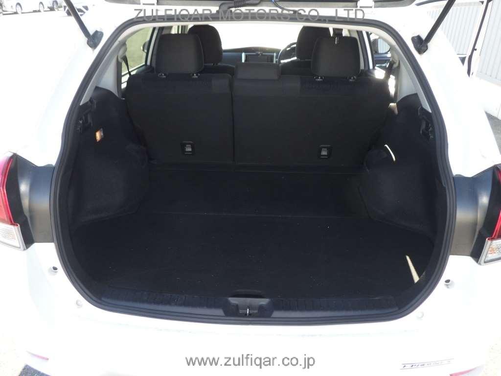 TOYOTA COROLLA FIELDER 2018 Image 8