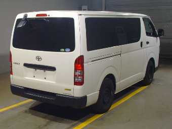 TOYOTA HIACE 2018 Image 2