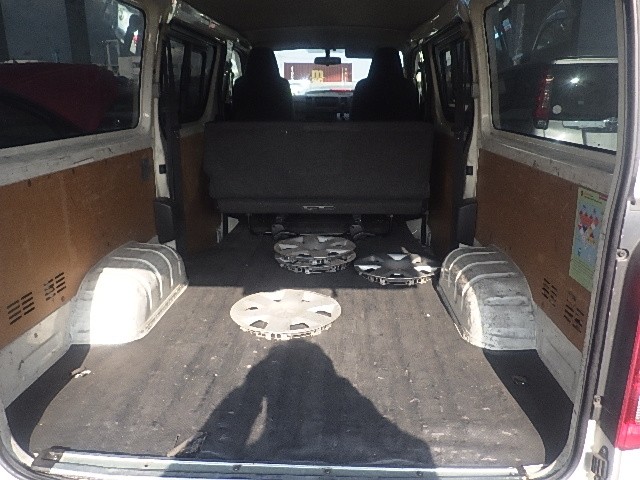 TOYOTA HIACE 2018 Image 20