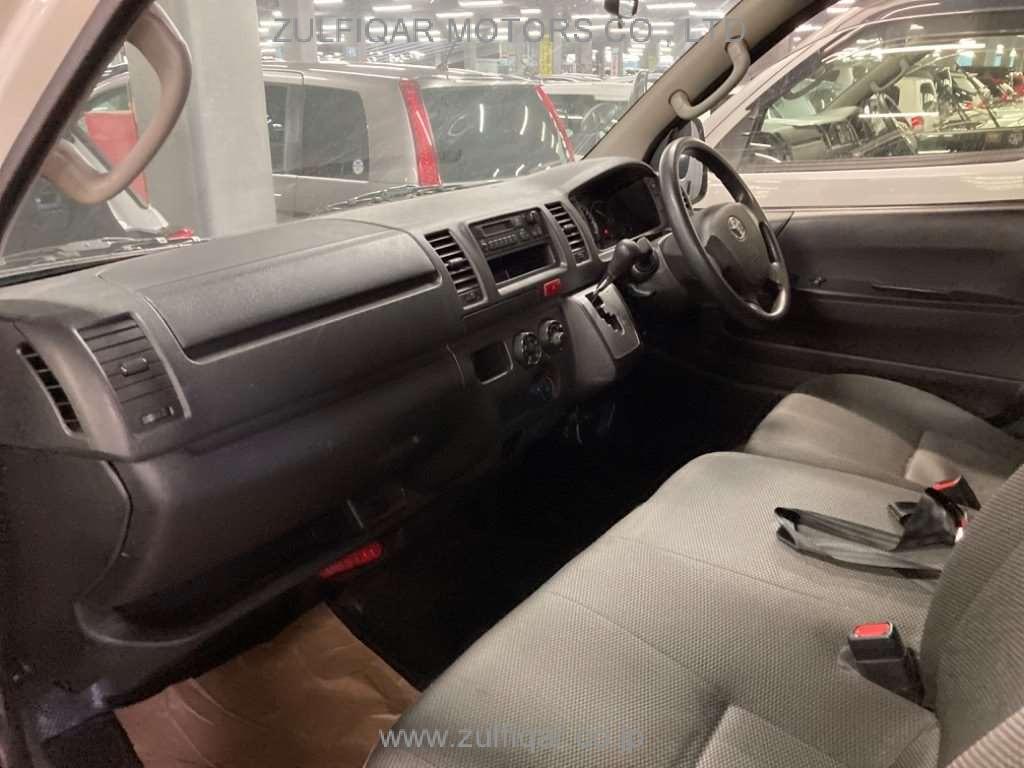 TOYOTA HIACE 2018 Image 7