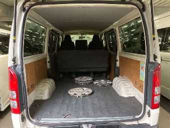 TOYOTA HIACE 2018 Image 9