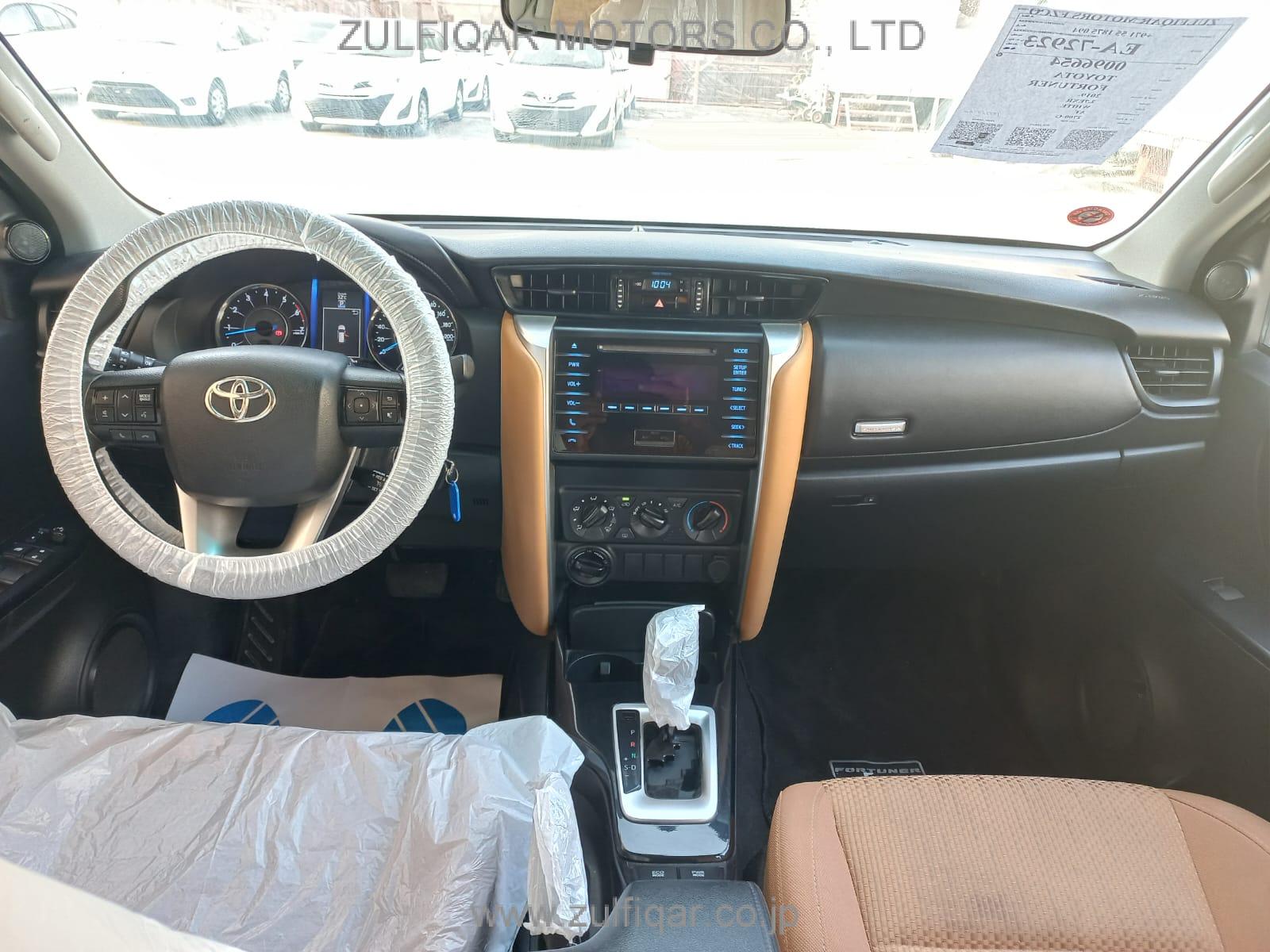 TOYOTA FORTUNER 2020 Image 12