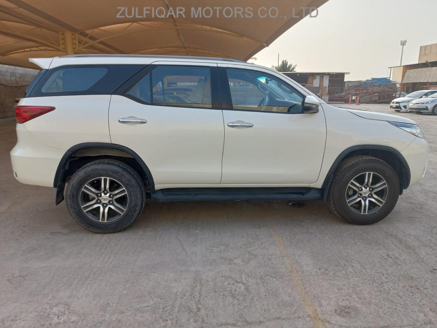 TOYOTA FORTUNER 2020 Image 6