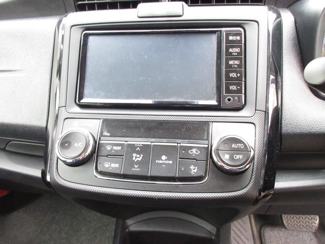 TOYOTA COROLLA AXIO 2018 Image 25