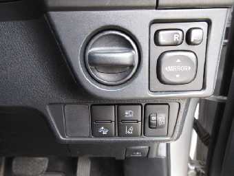 TOYOTA COROLLA AXIO 2018 Image 19