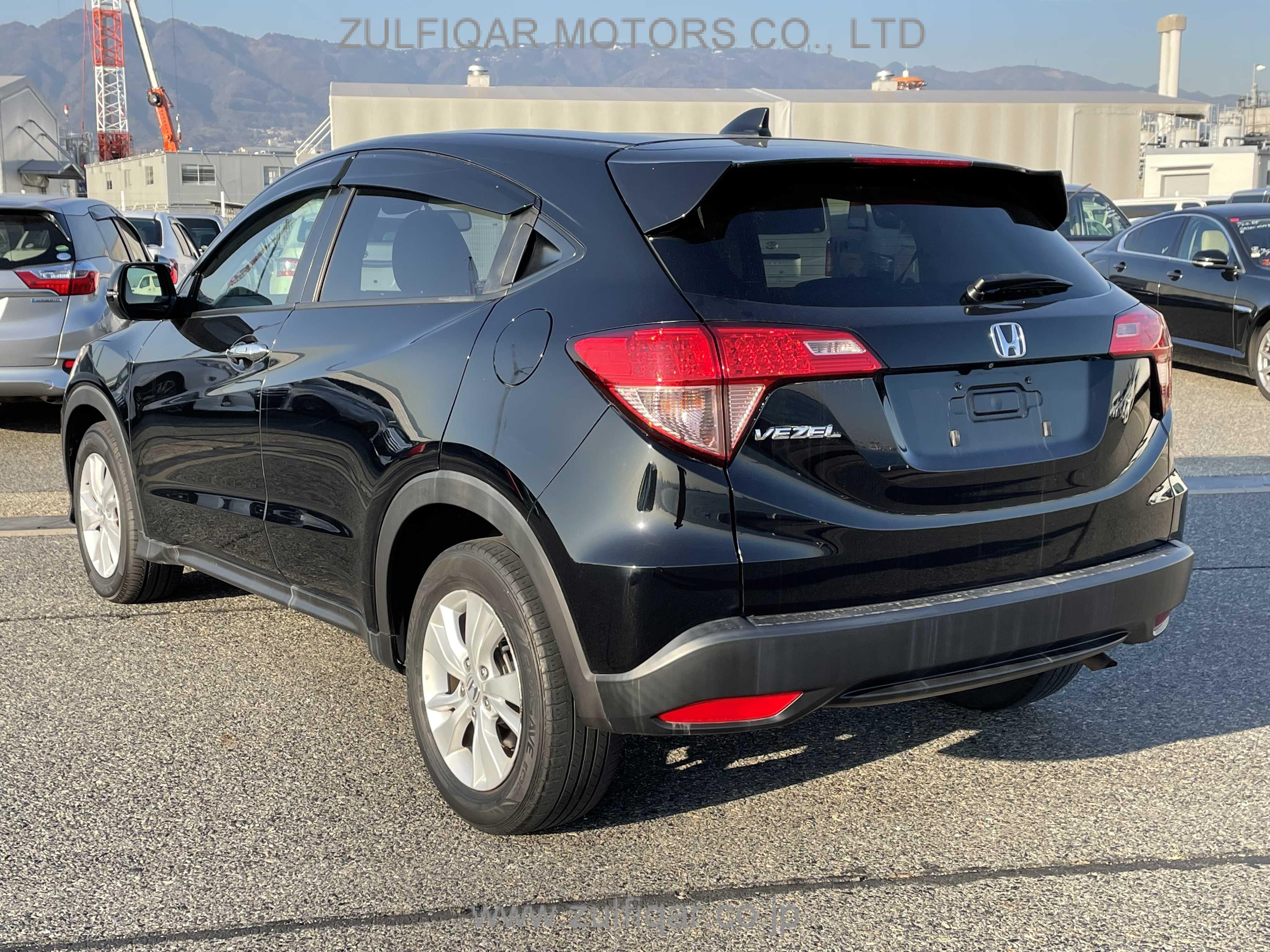 HONDA VEZEL 2017 Image 11