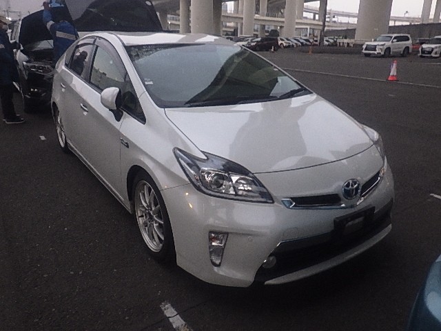 TOYOTA PRIUS PHV 2014 Image 31