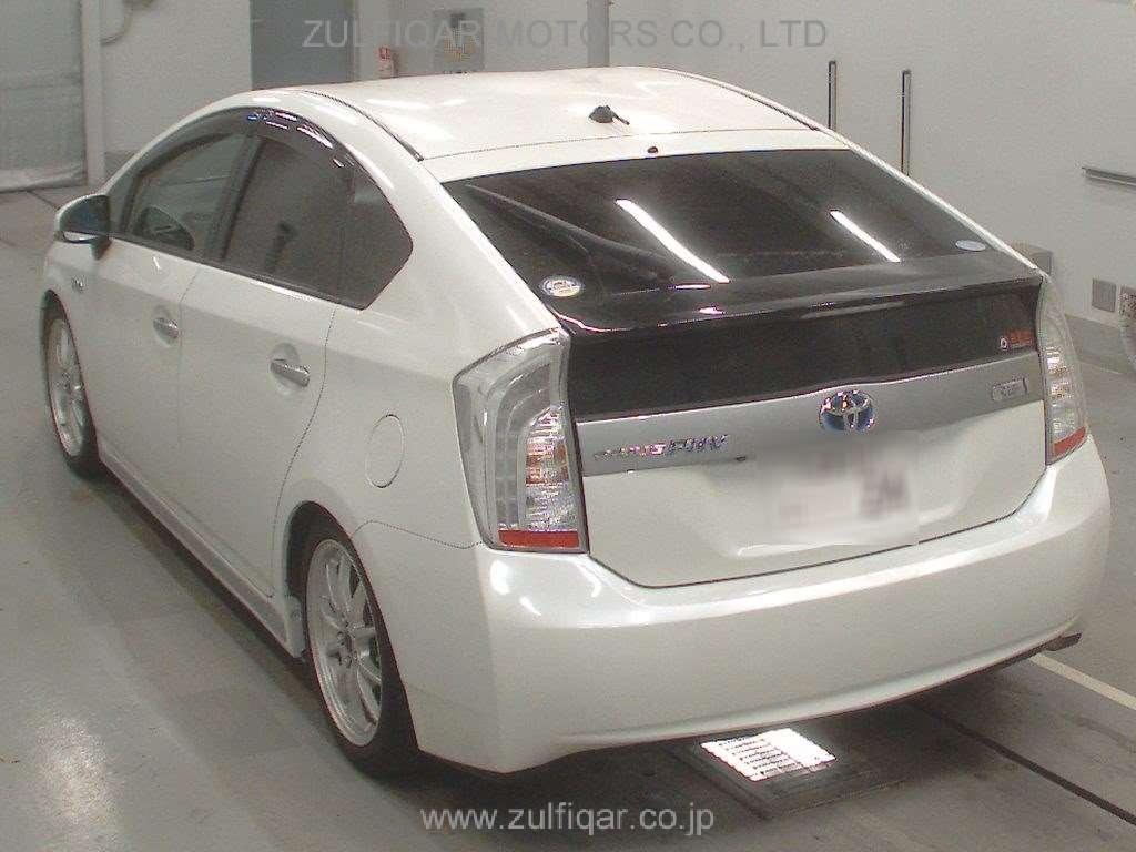 TOYOTA PRIUS PHV 2014 Image 6