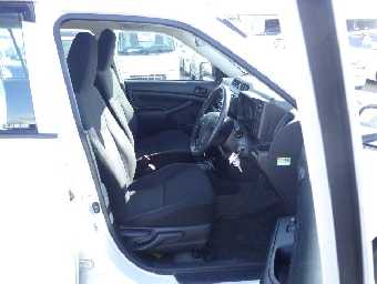 TOYOTA SUCCEED 2017 Image 14