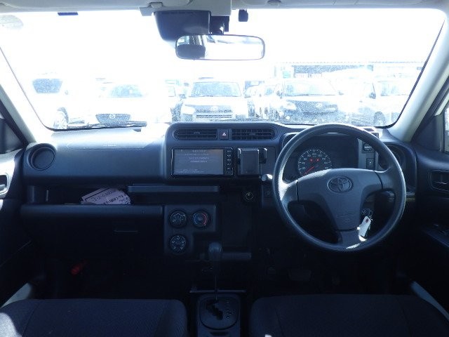 TOYOTA SUCCEED 2017 Image 26