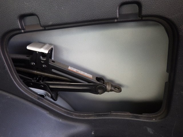 TOYOTA SUCCEED 2017 Image 28