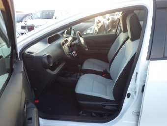 TOYOTA AQUA 2018 Image 11