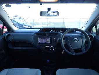 TOYOTA AQUA 2018 Image 16