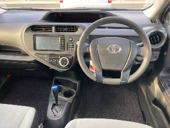 TOYOTA AQUA 2018 Image 4