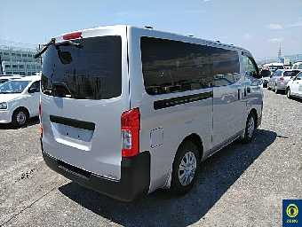 NISSAN NV350 CARAVAN 2013 Image 4