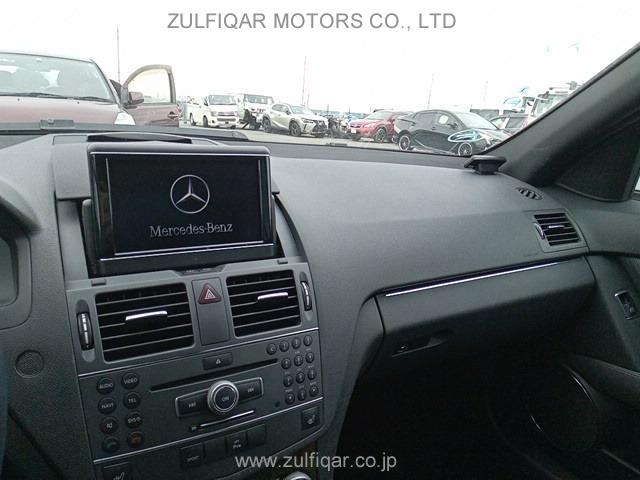 MERCEDES BENZ C CLASS 2011 Image 28