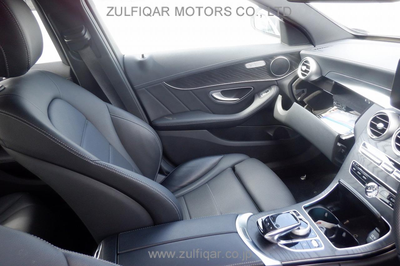 MERCEDES BENZ C CLASS 2018 Image 11