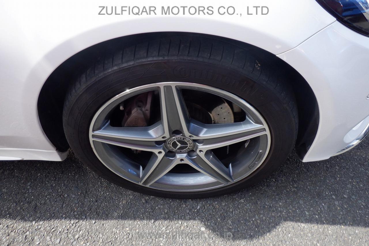 MERCEDES BENZ C CLASS 2018 Image 23