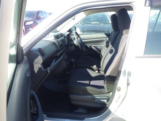 TOYOTA SUCCEED 2018 Image 29