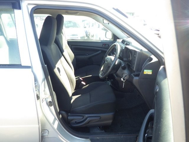 TOYOTA SUCCEED 2018 Image 30