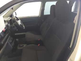 TOYOTA PROBOX 2018 Image 12