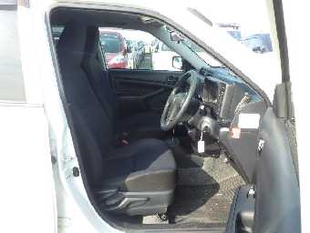 TOYOTA PROBOX 2018 Image 16