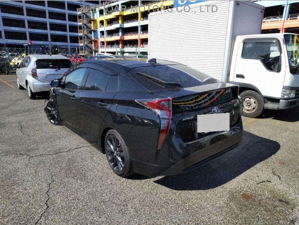 TOYOTA PRIUS 2017 Image 2