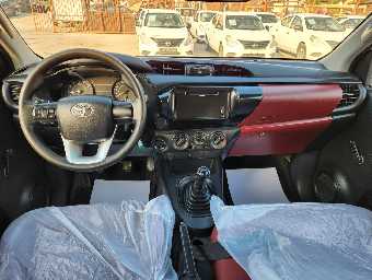 TOYOTA HILUX PICKUP 2020 Image 12