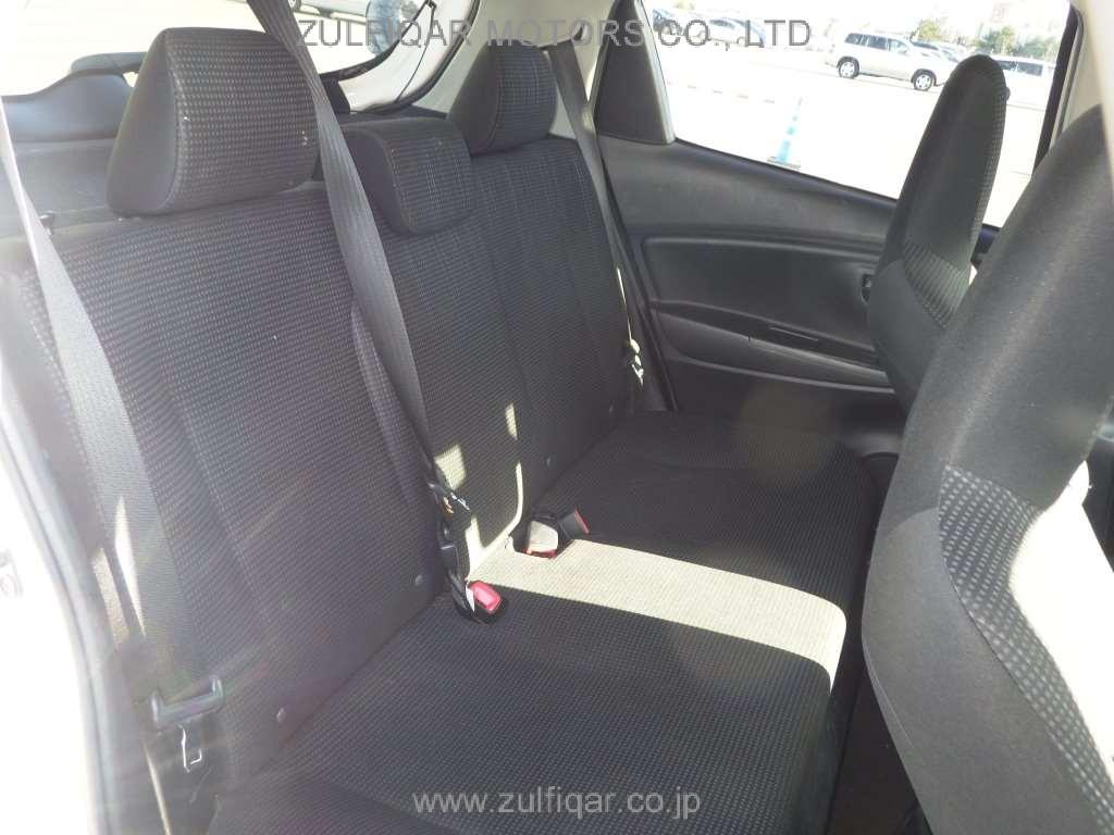 TOYOTA VITZ 2020 Image 7