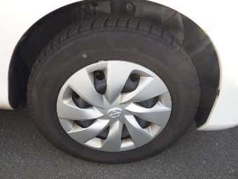 TOYOTA VITZ 2020 Image 9