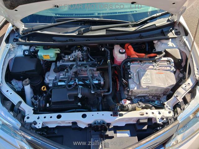 TOYOTA COROLLA AXIO 2018 Image 11