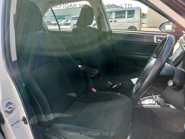 TOYOTA COROLLA AXIO 2018 Image 6